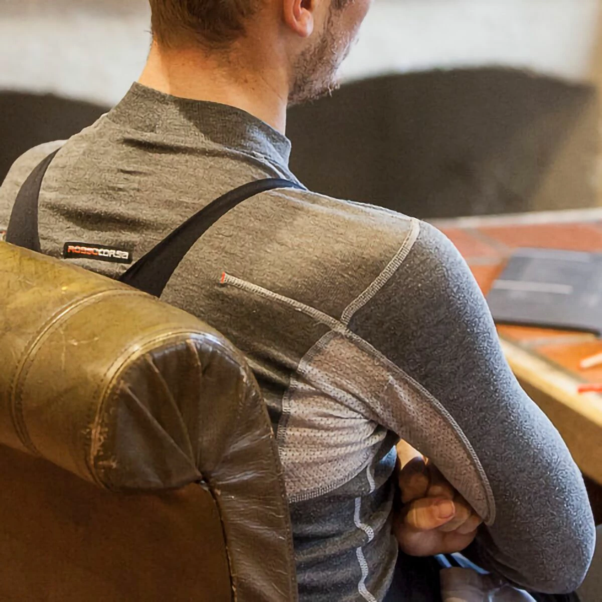 Castelli Flanders Warm Long Sleeve Baselayer Men's 6 Castelli Flanders Warm Long Sleeve Baselayer Men's - Image 4